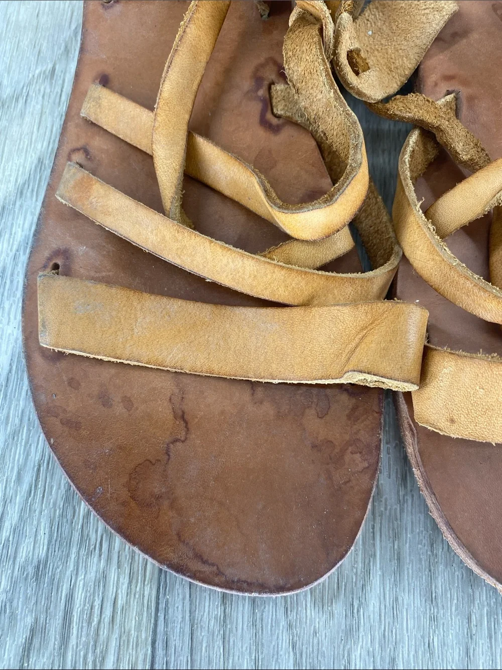 Leather Strappy Flat Sandals in Tan
